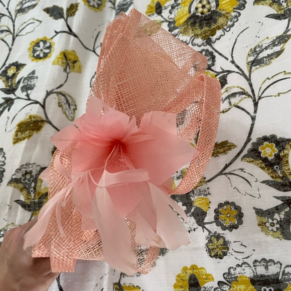 Fascinator - Picture 4 of 4